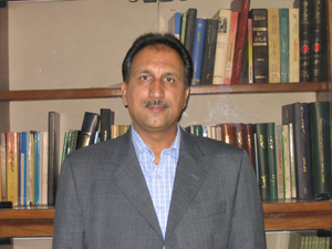 دکتر روحالله هادی دکتر روحالله هادی